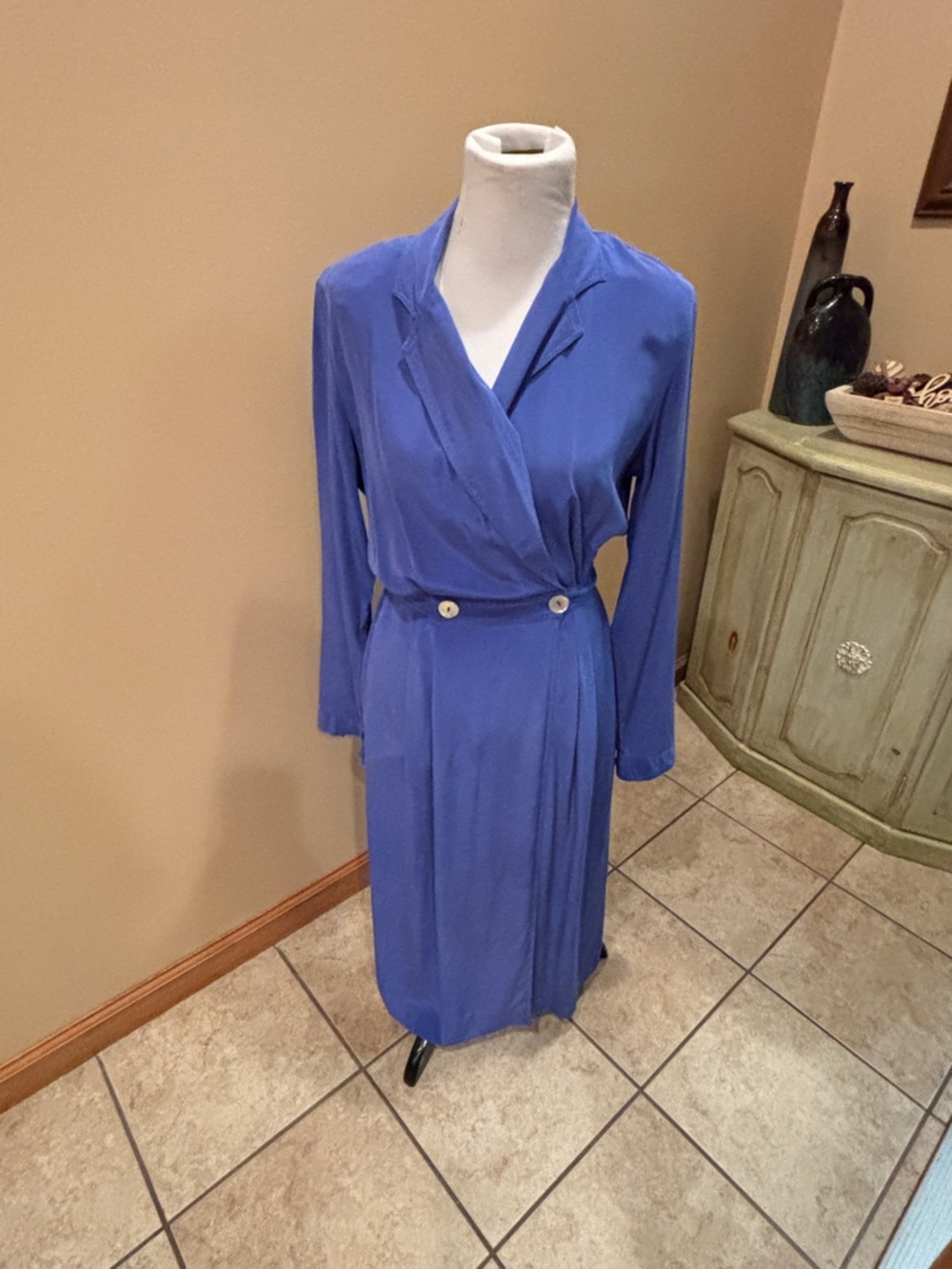 Robbie Bee 100% Silk Blue Long Sleeve Wrap-Style Dress Elastic Back Accent